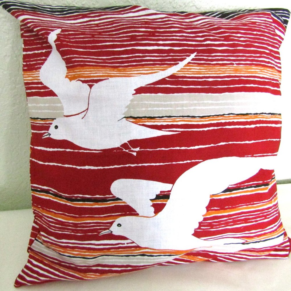 Indoor Pigeon Pillow Case Sofa Throw Cushion Cover set of two Home Decor Set